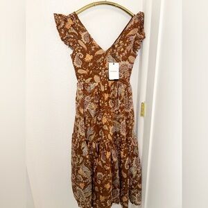 NWT En SAISON The Leila V-Neck Ruffle Sleeve Tiered Paisley on Soft Brown SZ: S